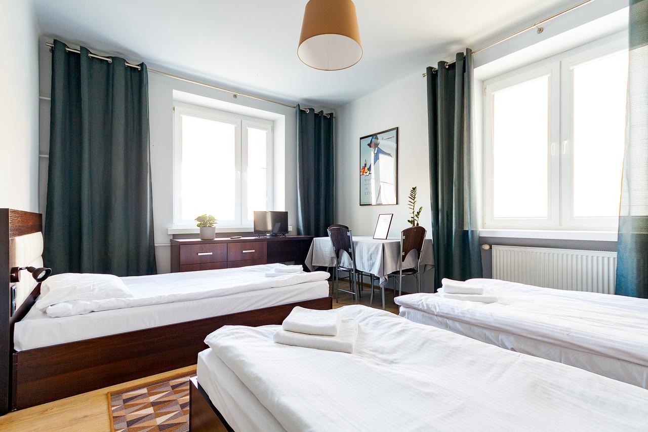 Avion Hotel Świdnik Exteriér fotografie